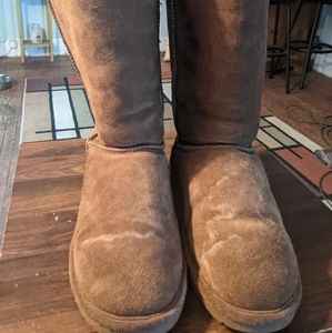 Bear paw mid calf boot
